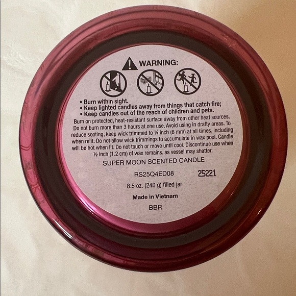 Pink Holiday Gift Set – Super Moon Candle Co. Candle + Pink Tree Bottle Stopper - Picture 7 of 8